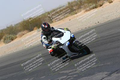 media/Mar-28-2022-Superbike Trackdays (Mon) [[b8603d0f67]]/Open Track Time/Turn 3 Inside/